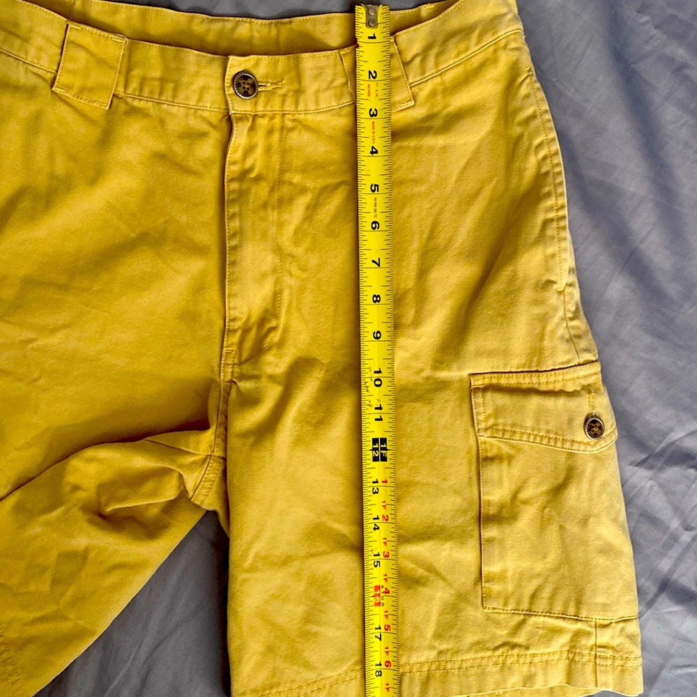 Men’s ,King Ranch brand cargo shorts, KR buttons detailing, soft & comfy